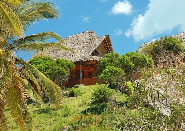 Kichanga_family_bungalow zanzibar accommodations deals