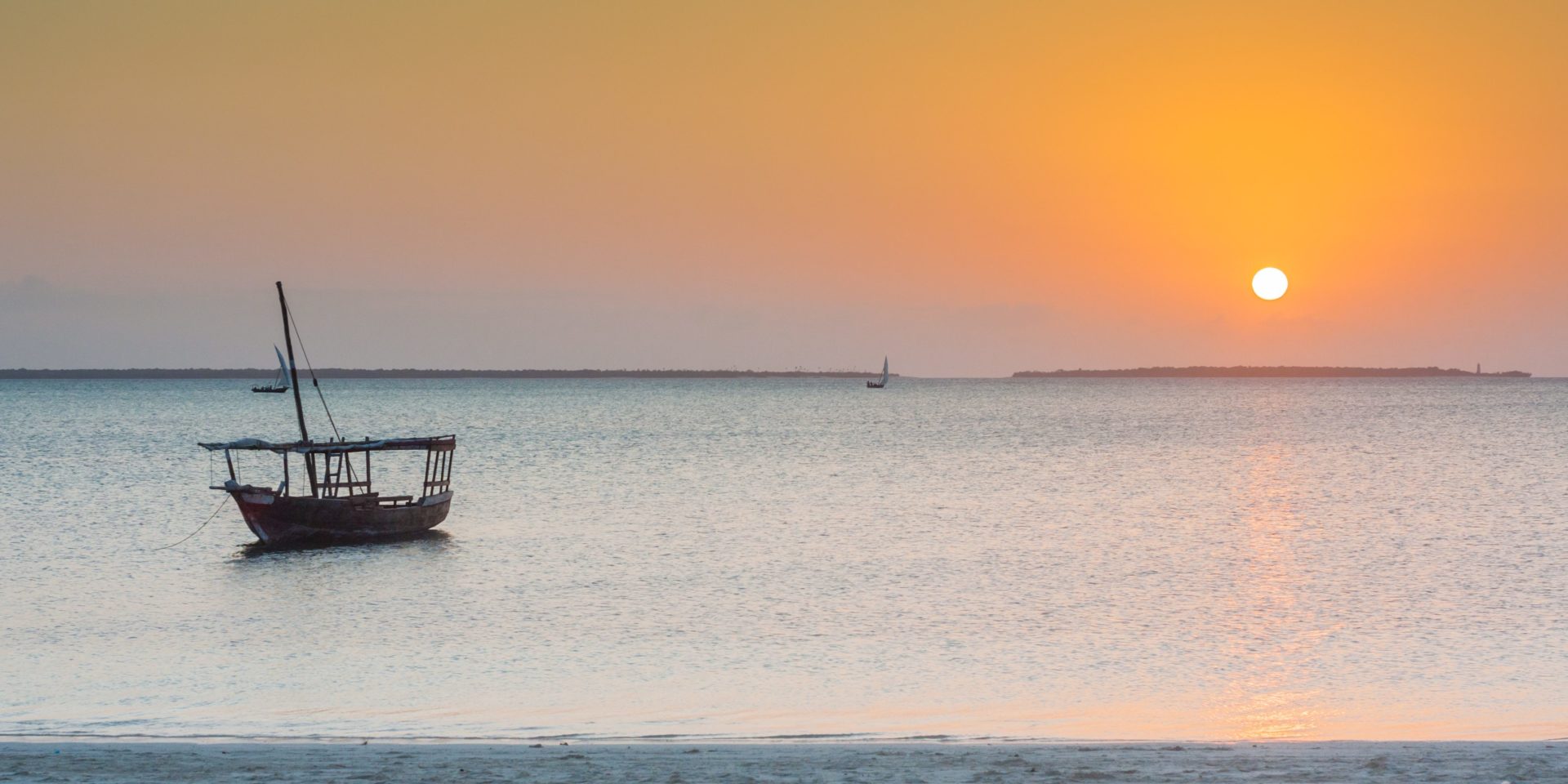 Sunset on the Indian Ocean, in Zanzibar Sunset on the Indian Ocean in Zanzibar
